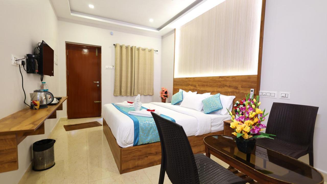 Hotel Grand Square Yercaud Exterior foto